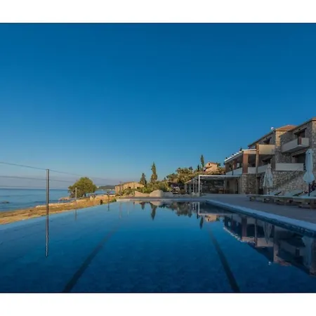 La Perla Deluxe Villa