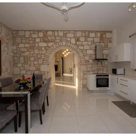 Villa La Perla Deluxe Khartáta