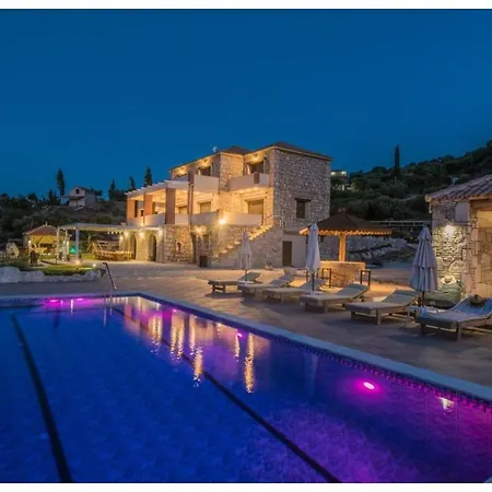 La Perla Deluxe Villa