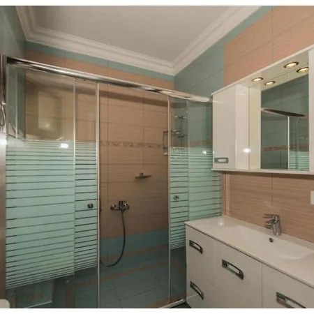 Villa La Perla Deluxe *